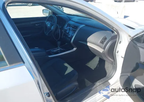 2015 Nissan Altima 2.5 S из США, поврежденный, VIN 1N4AL3AP0FC414112